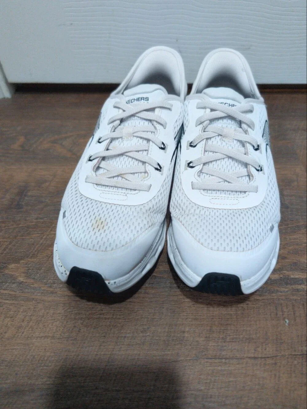 Skechers Women's Slip-Ins White Mesh Athletic Shoes